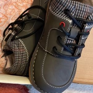 Size 10 Livie and luca shoes